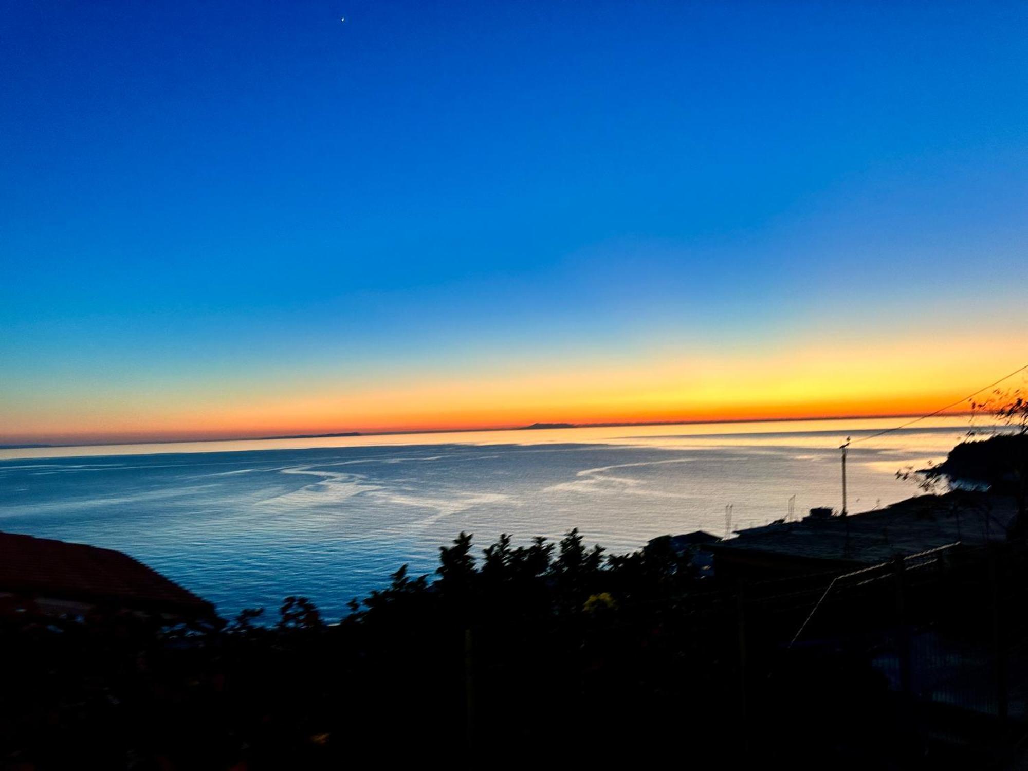 Roumers Himara Exteriör bild