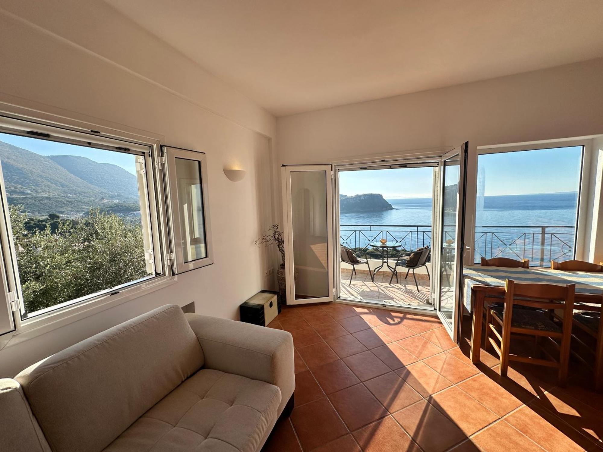 Roumers Himara Exteriör bild