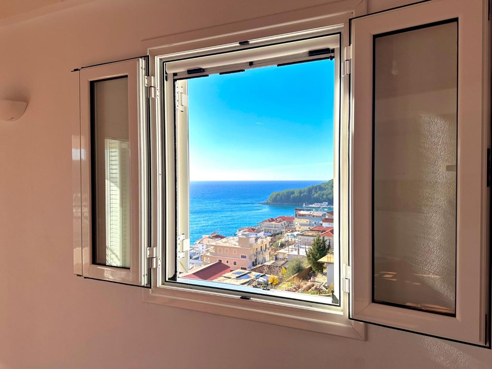 Roumers Himara Exteriör bild