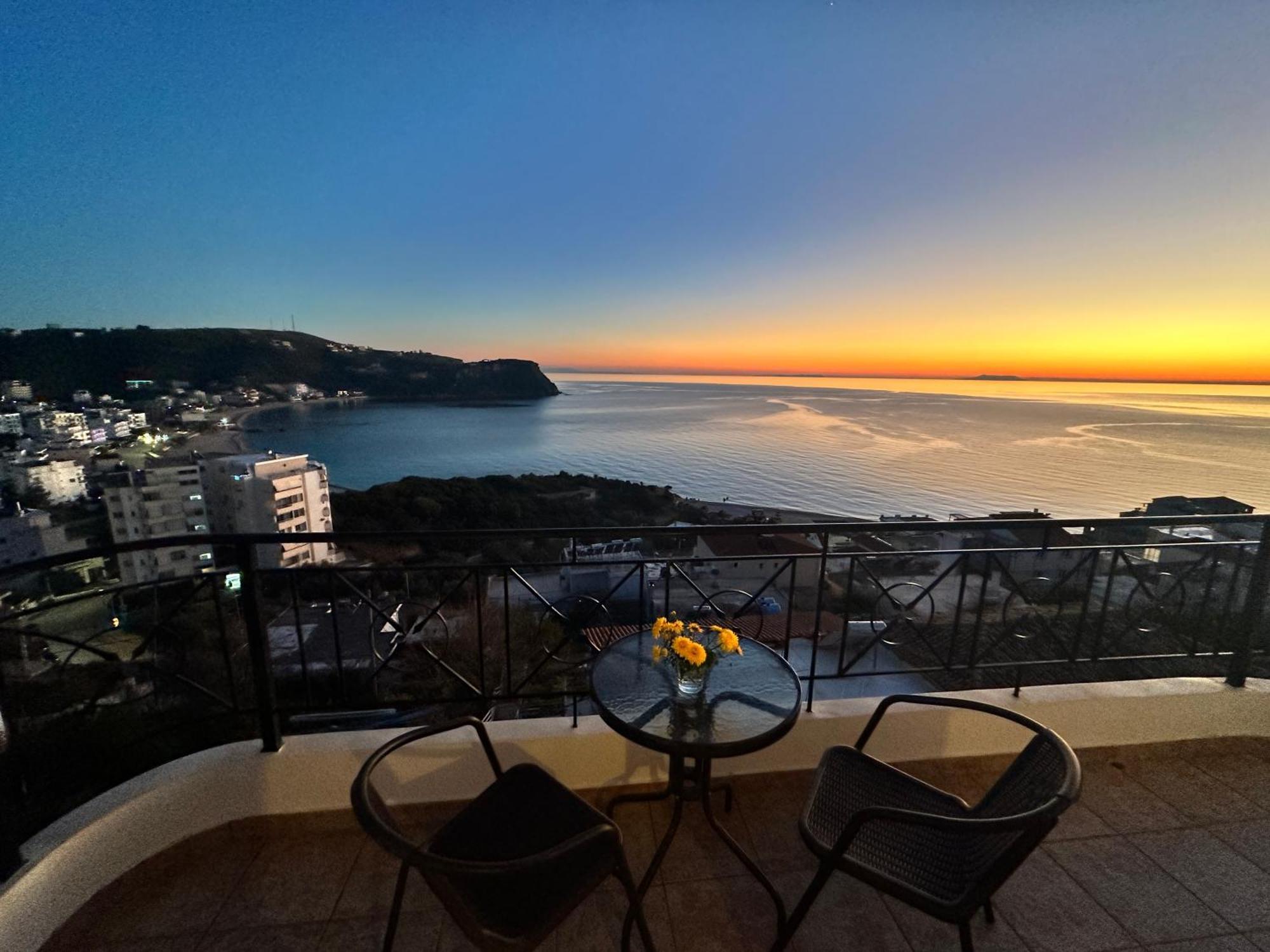 Roumers Himara Exteriör bild